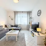 Gockel Homes - Zentral Mit Balkon & Netflix * Essen