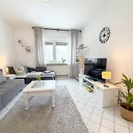 Gockel Homes - Zentral Mit Balkon & Netflix Essen