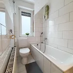 Gockel Homes - Zentral Mit Balkon & Netflix Έσσεν