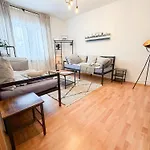 Appartement Gockel Homes - Zentral Mit Balkon & Netflix *