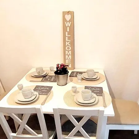 Gockel Homes 1 - Zentral Mit Balkon & Netflix Daire