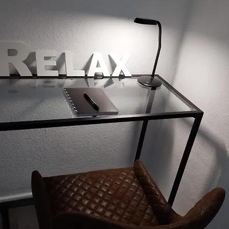 Gockel Homes 1 - Zentral Mit Balkon & Netflix *