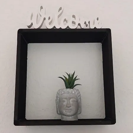 Daire Gockel Homes 1 - Zentral Mit Balkon & Netflix