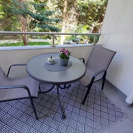 Gockel Homes 1 - Zentral Mit Balkon & Netflix Daire Essen