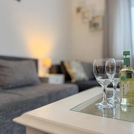 Gockel Homes - Zentral Mit Balkon & Netflix Essen