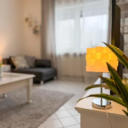 Gockel Homes - Zentral Mit Balkon & Netflix * Essen