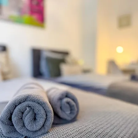 Gockel Homes 1 - Zentral Mit Balkon & Netflix Daire