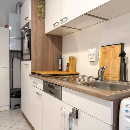公寓 Gockel Homes - Zentral Mit Balkon & Netflix