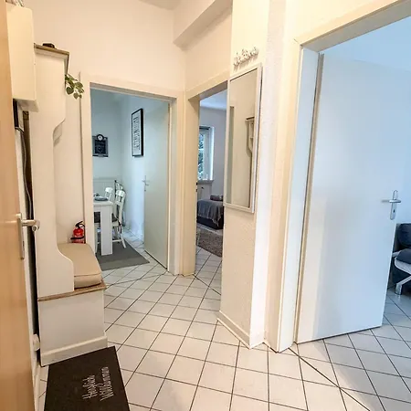 Gockel Homes - Zentral Mit Balkon & Netflix 公寓