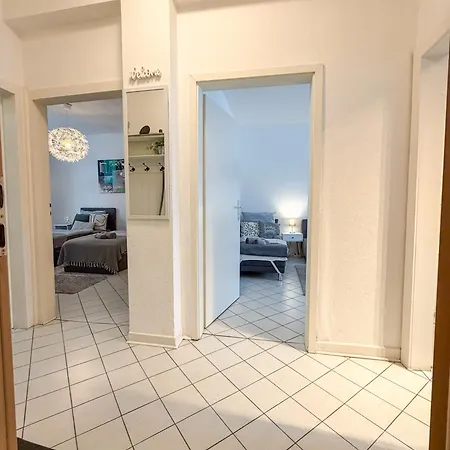 Daire Gockel Homes 1 - Zentral Mit Balkon & Netflix *