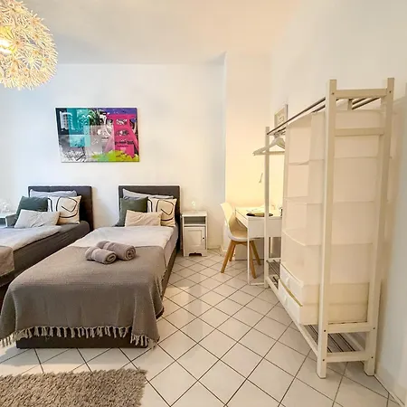 Gockel Homes 1 - Zentral Mit Balkon & Netflix *