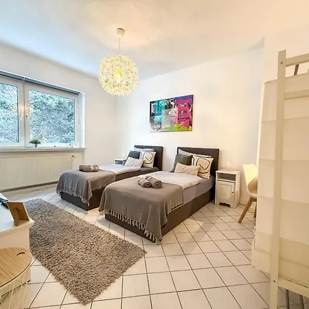 Gockel Homes 1 - Zentral Mit Balkon & Netflix