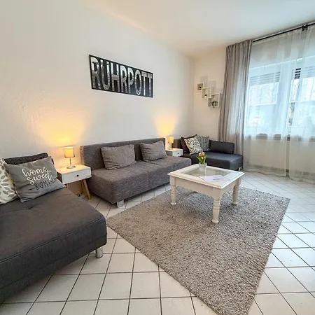 Gockel Homes - Zentral Mit Balkon & Netflix