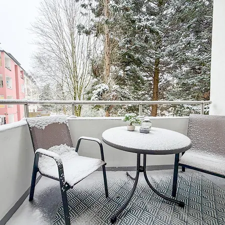 公寓 Gockel Homes - Zentral Mit Balkon & Netflix