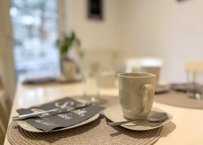 Gockel Homes - Zentral Mit Balkon & Netflix * Essen