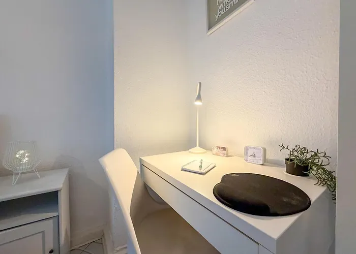 公寓 Gockel Homes - Zentral Mit Balkon & Netflix