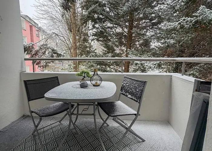 Daire Gockel Homes - Zentral Mit Balkon & Netflix *