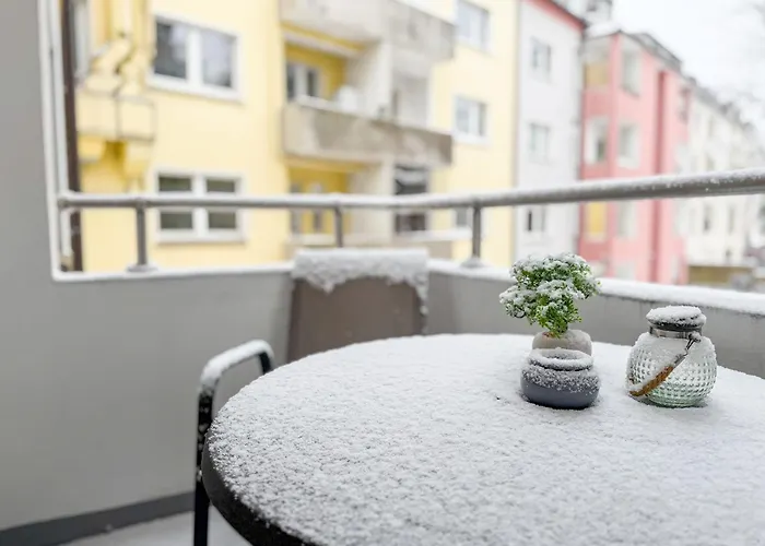 Gockel Homes - Zentral Mit Balkon & Netflix Appartamento Essen